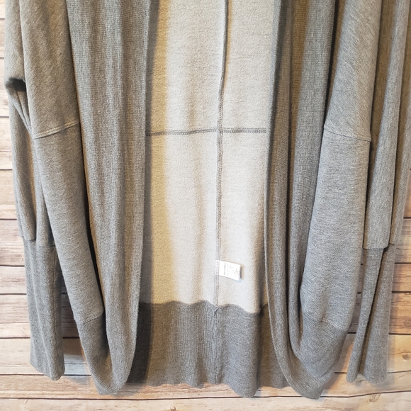 H by Bordeaux Gray Open Front Cardigan Medium - Picture 3 of 6